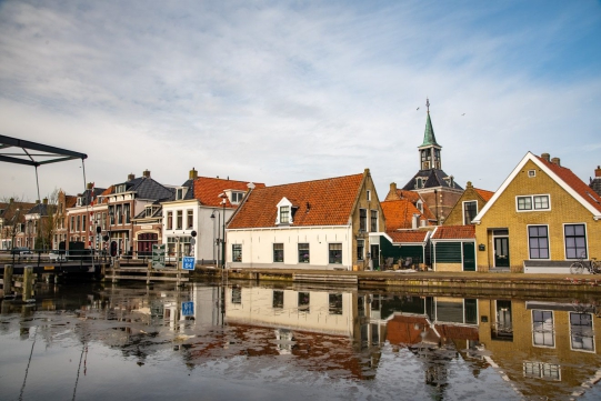 makkum 1320x880